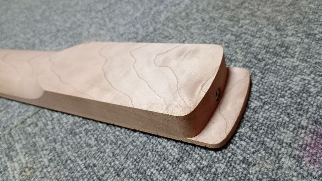 ディバイザー製 エレキベースネック パドルヘッドメイプル指板 PB 製作用
