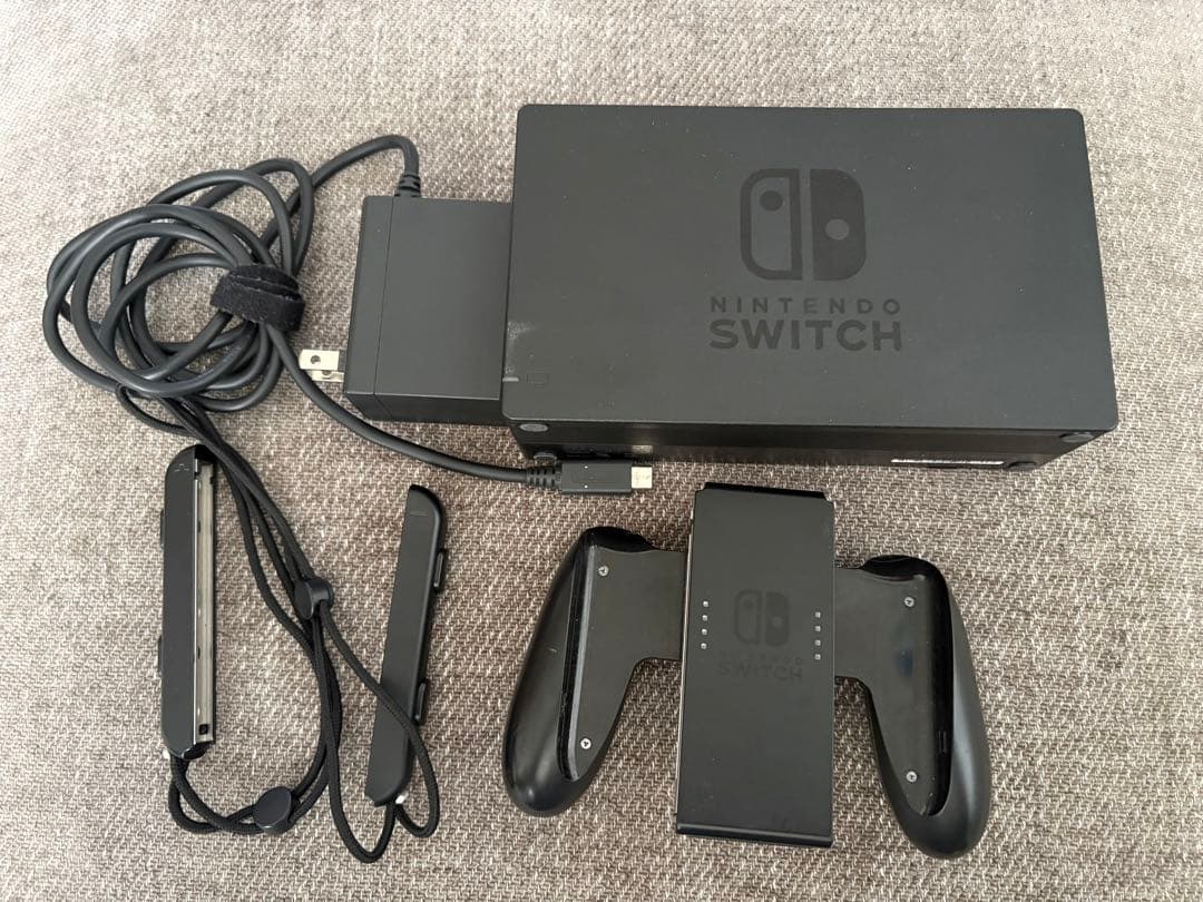 やまだ様Nintendo Switch 本体 グレー 【完品・動作良好】 初期型