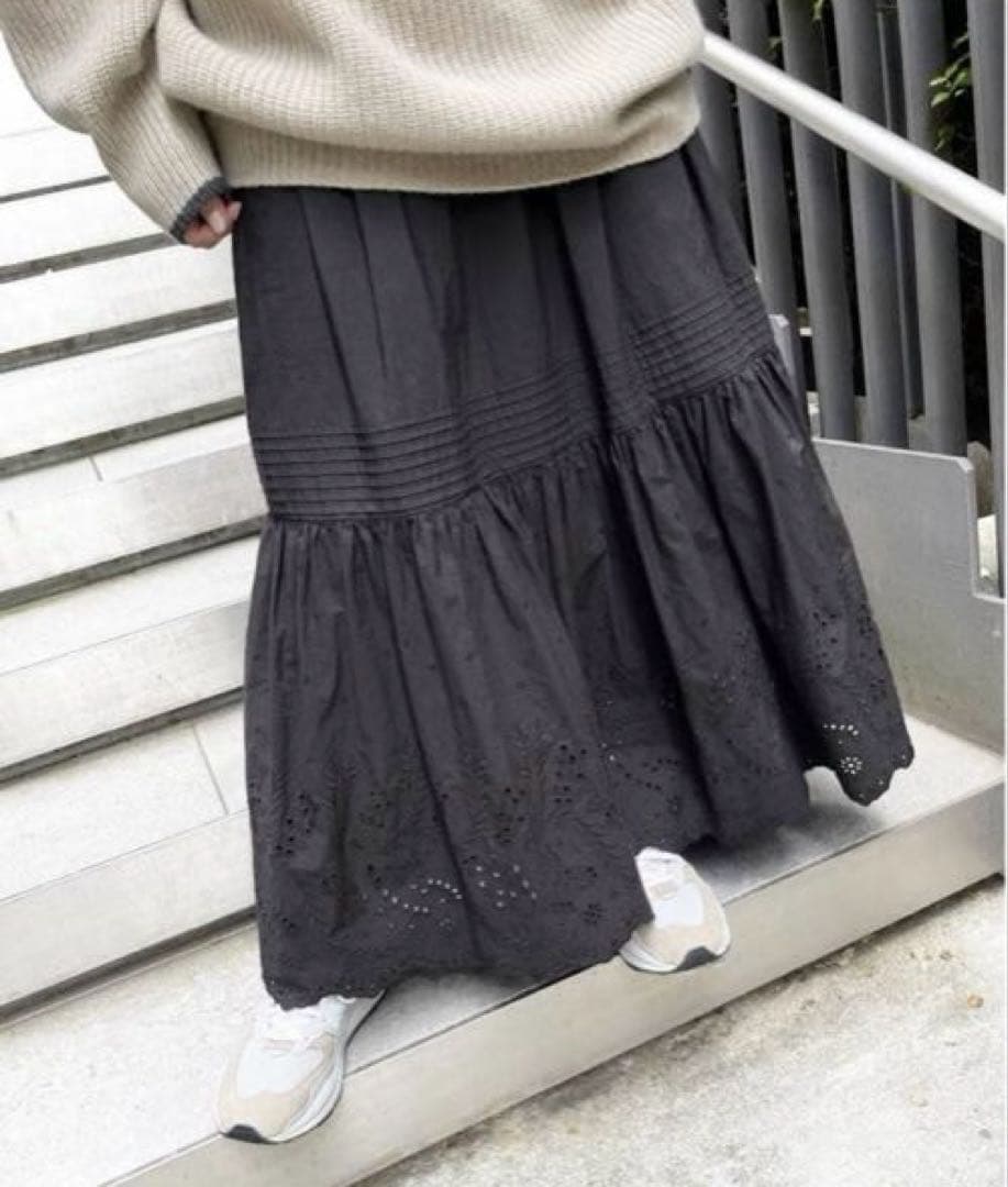 Spick&Span♦︎エンブロイダリーレーススカート　ブラック