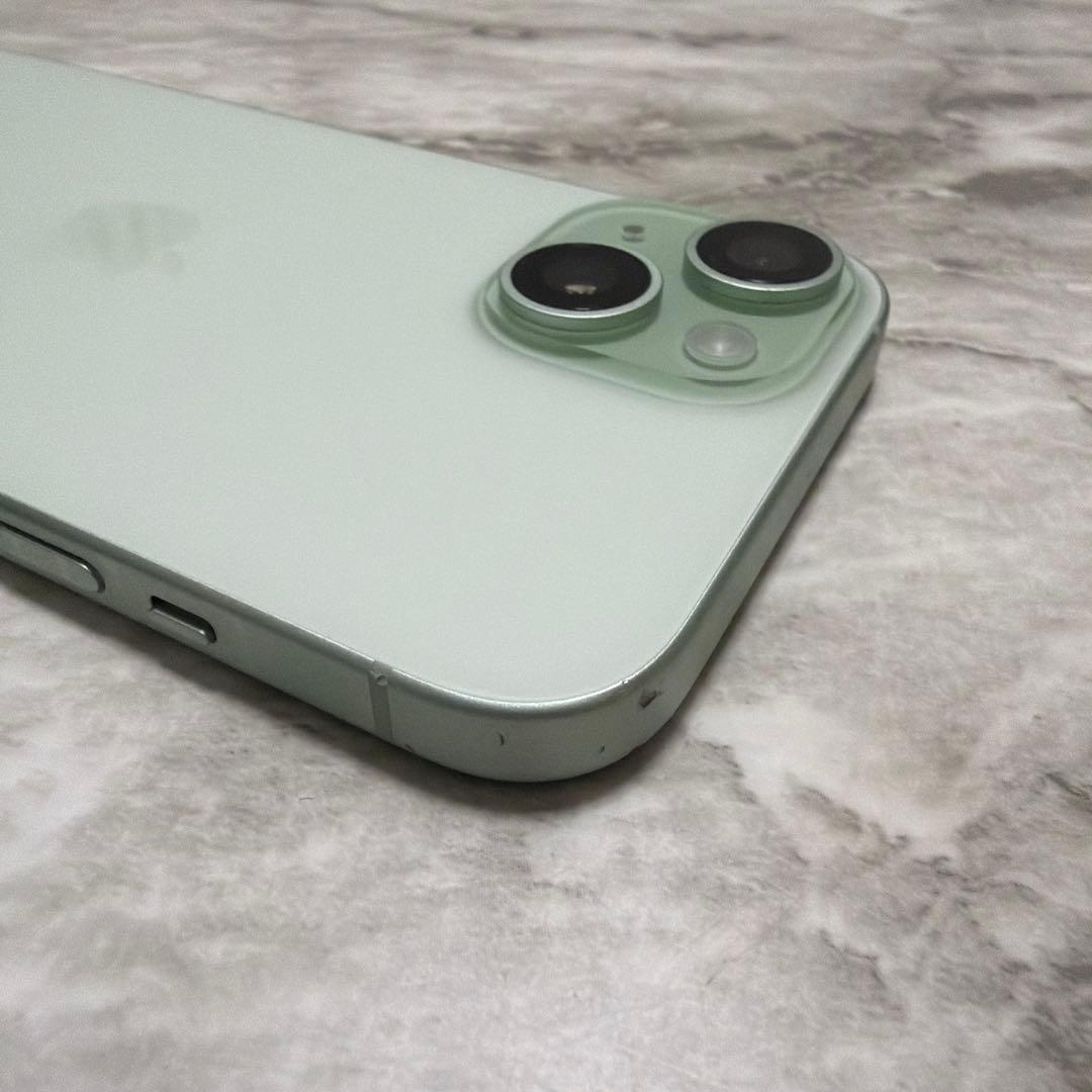 iPhone15 本体 グリーン256GB バッテリー81% 残債なし