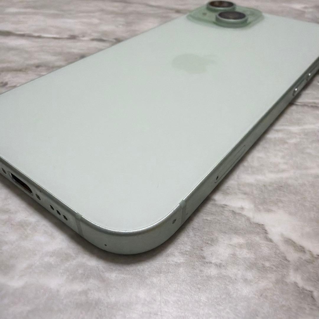 iPhone15 本体 グリーン256GB バッテリー81% 残債なし