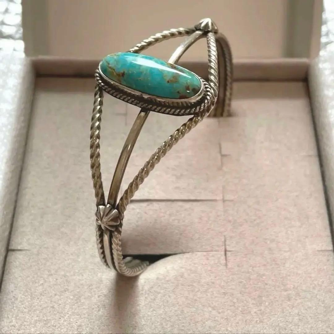 【本物】turquoise stone Silverブレスレット