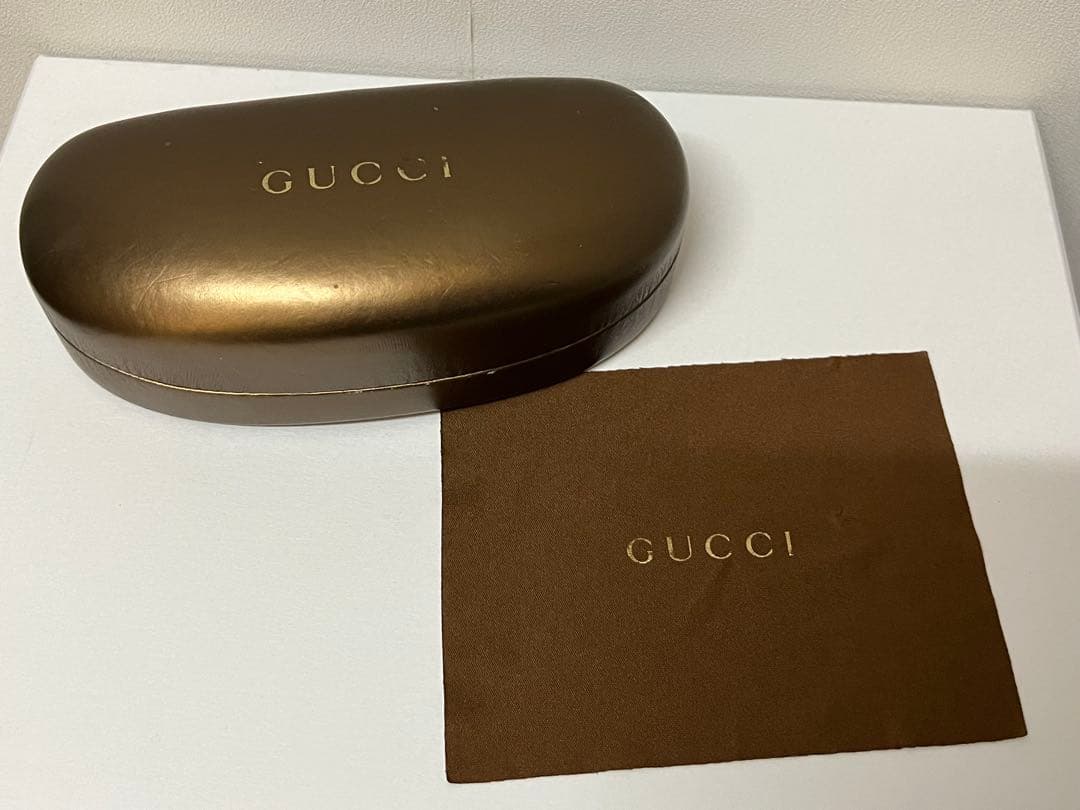 【美品】GUCCI　グッチ　サングラス　D28JJ　3988