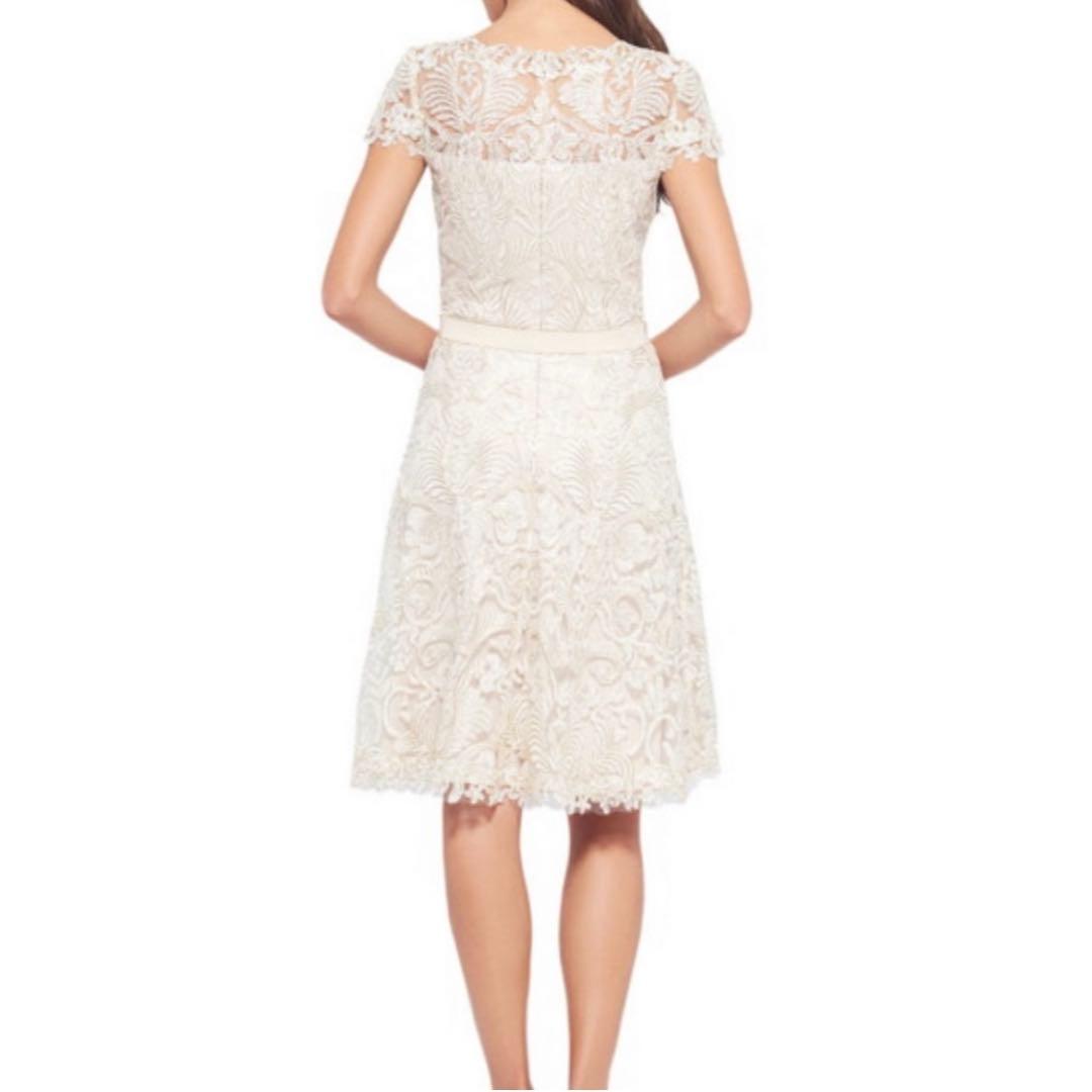 美品 TADASHI SHOJI シンメトリーレース フレアーワンピース