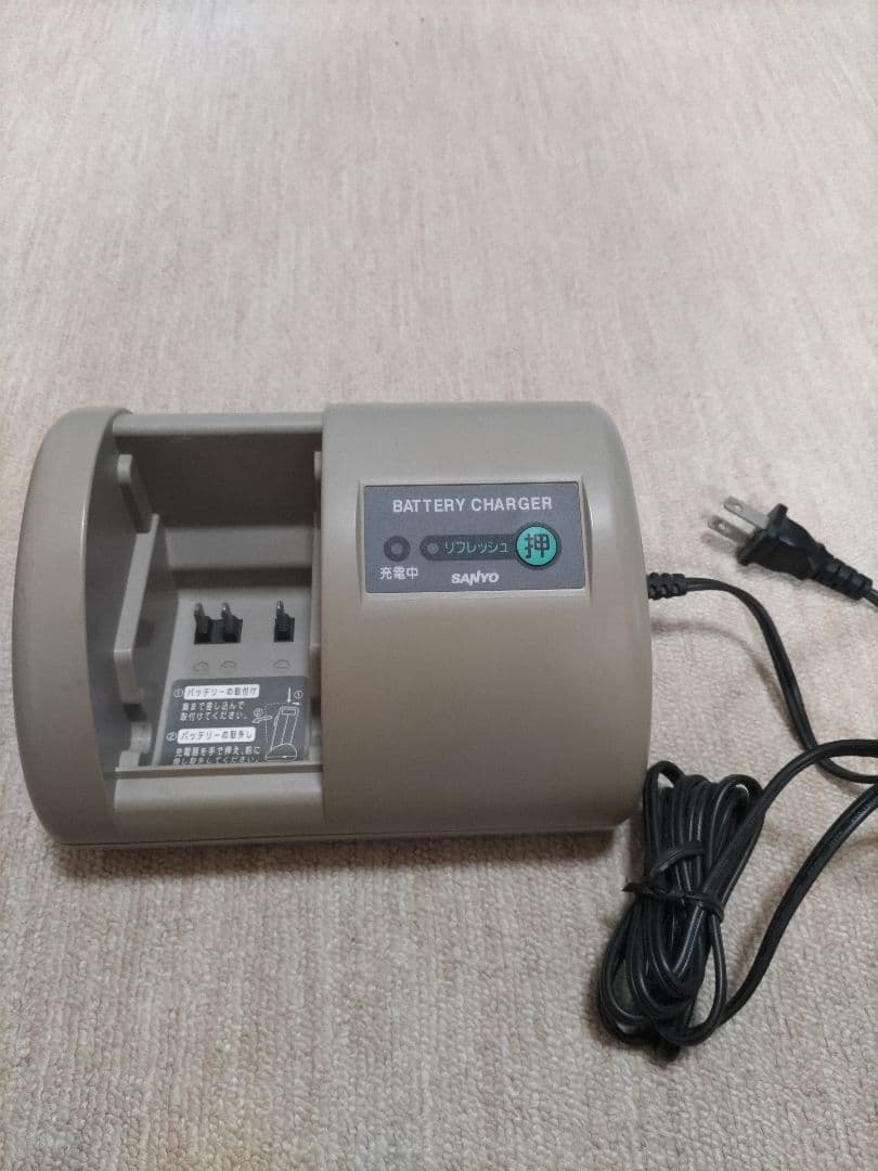 SANYO バッテリー充電器　PSEマーク有