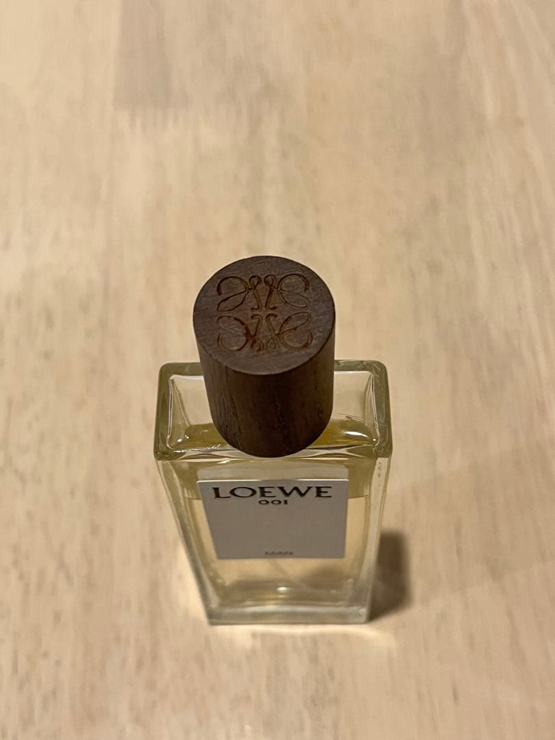 ロエベ 001 マン オードゥ パルファム 50ml 香水