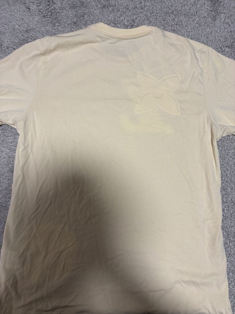 ルイ・ヴィトン Tシャツ クリーム色