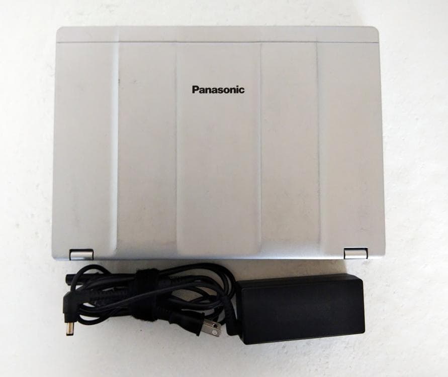 軽量コンパクト Panasonic CF-SZ6