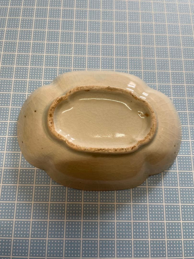 染付陽刻変形皿　5客【m1381 骨董　豆皿　手塩皿 小皿　まとめ売り　本物】