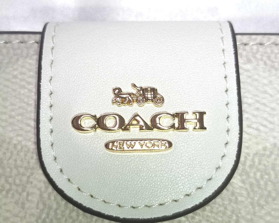 新品未使用タグ付 COACH コーチ 二つ折り財布 C0082 白 チョーク