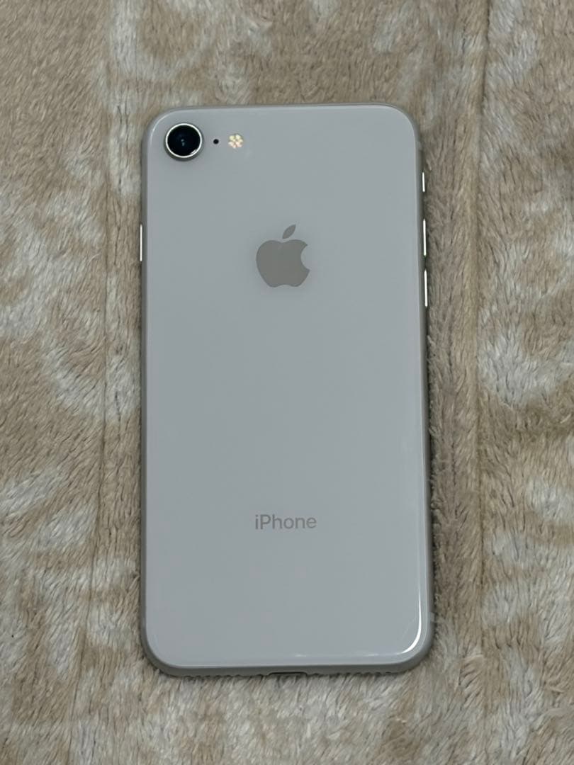 iPhone8 SIMフリー