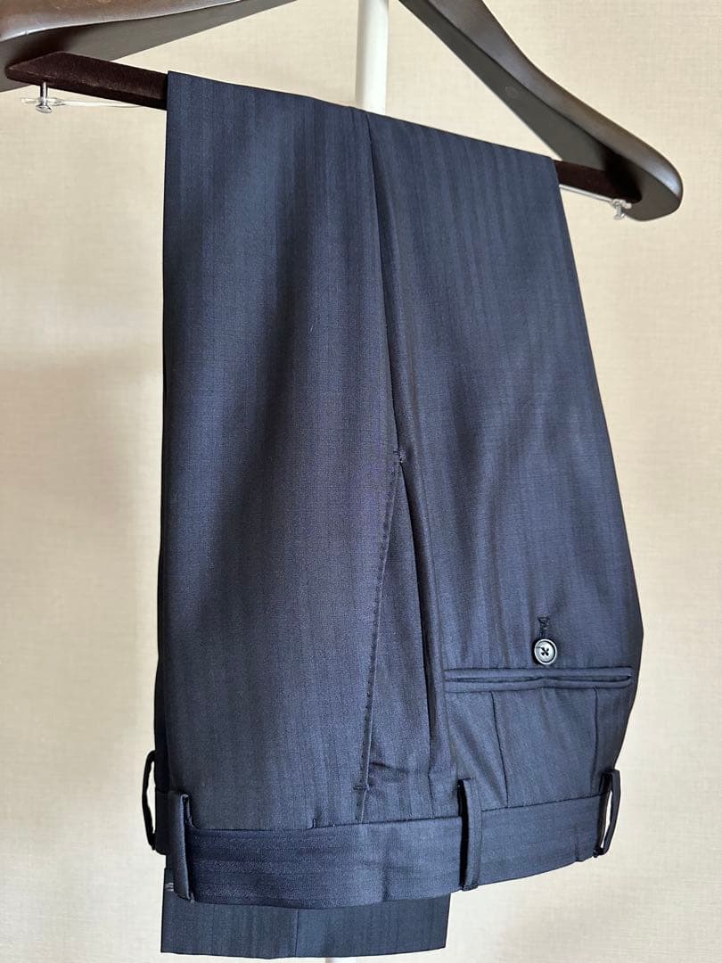 LARDINI ダークブルー ストライプ スーツジャケット