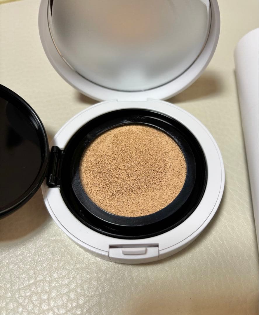 NARS ライトリフレクティングシリーズ