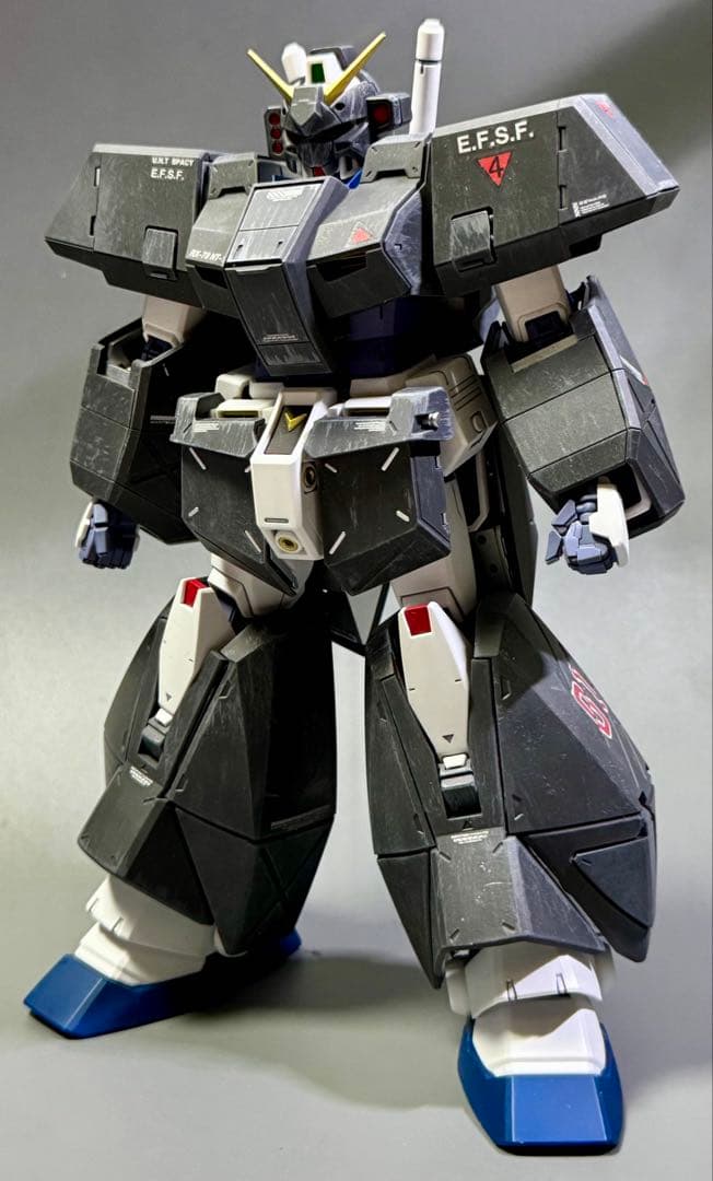 MG 1/100 ガンダムNT-1 Ver.2.0 部分塗装完成品