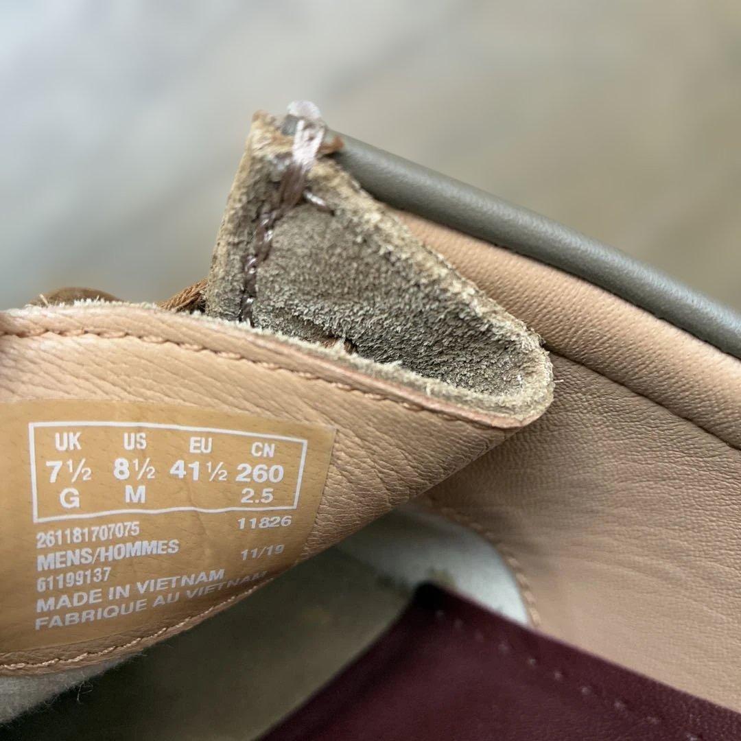 Clarks クラークス26cm ナタリー 本革 ベージュ チャーム付き 美品