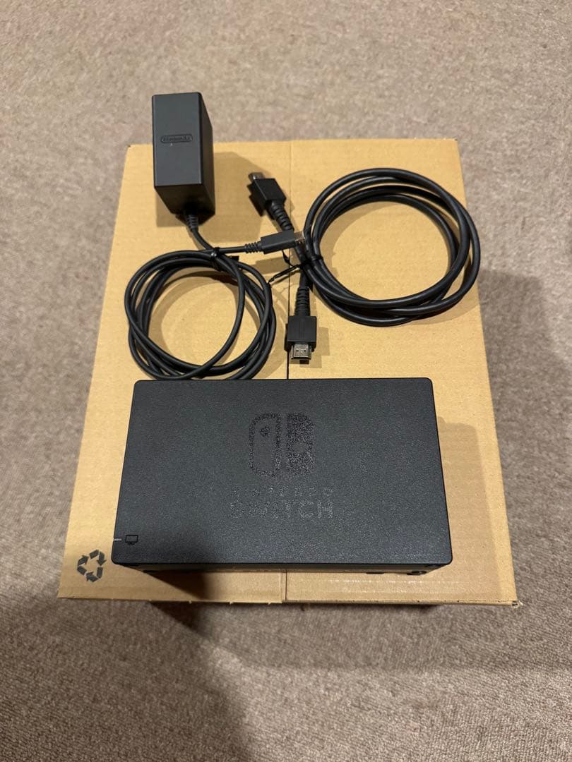 Nintendo Switch 本体 付属品完品 箱無し