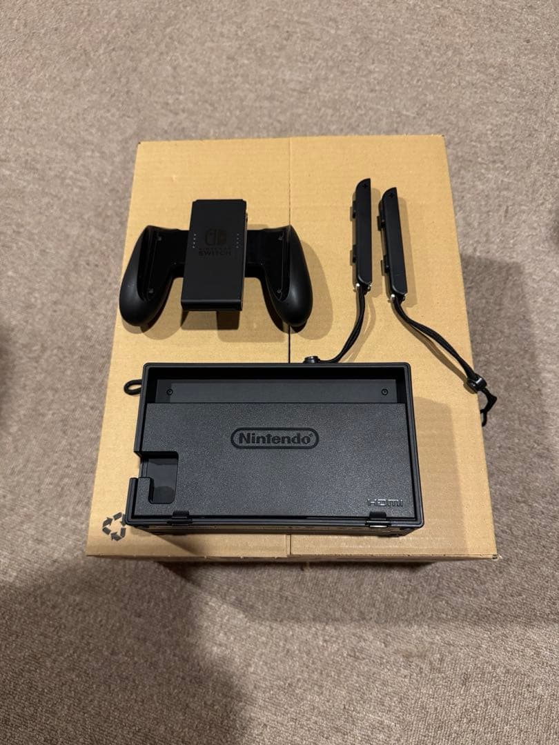 Nintendo Switch 本体 付属品完品 箱無し