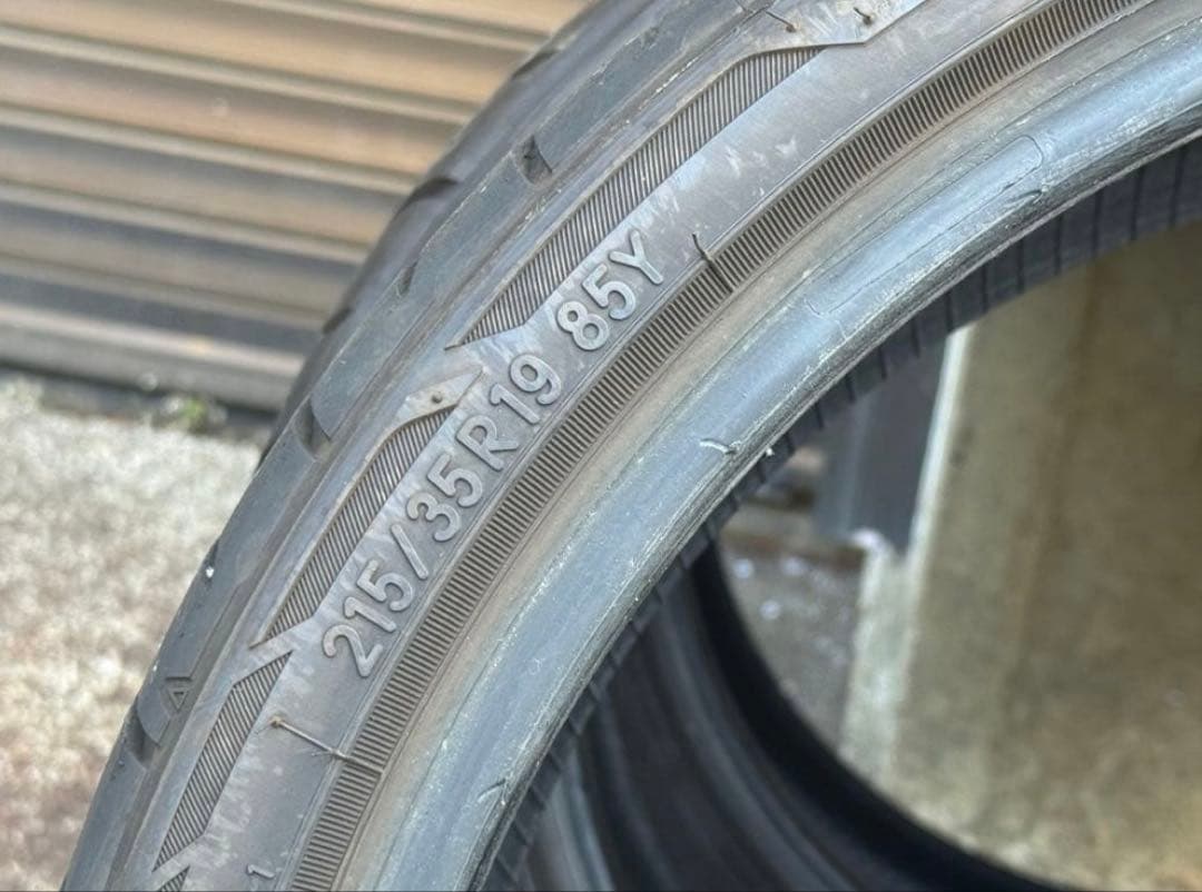 C-unit様 ＮＴ５５５　Ｇ２ ２１５/３５Ｒ１９　８５Ｙ　4本　値下げ可