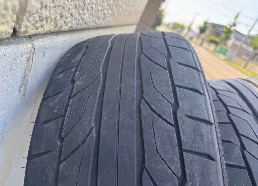 C-unit様 ＮＴ５５５　Ｇ２ ２１５/３５Ｒ１９　８５Ｙ　4本　値下げ可