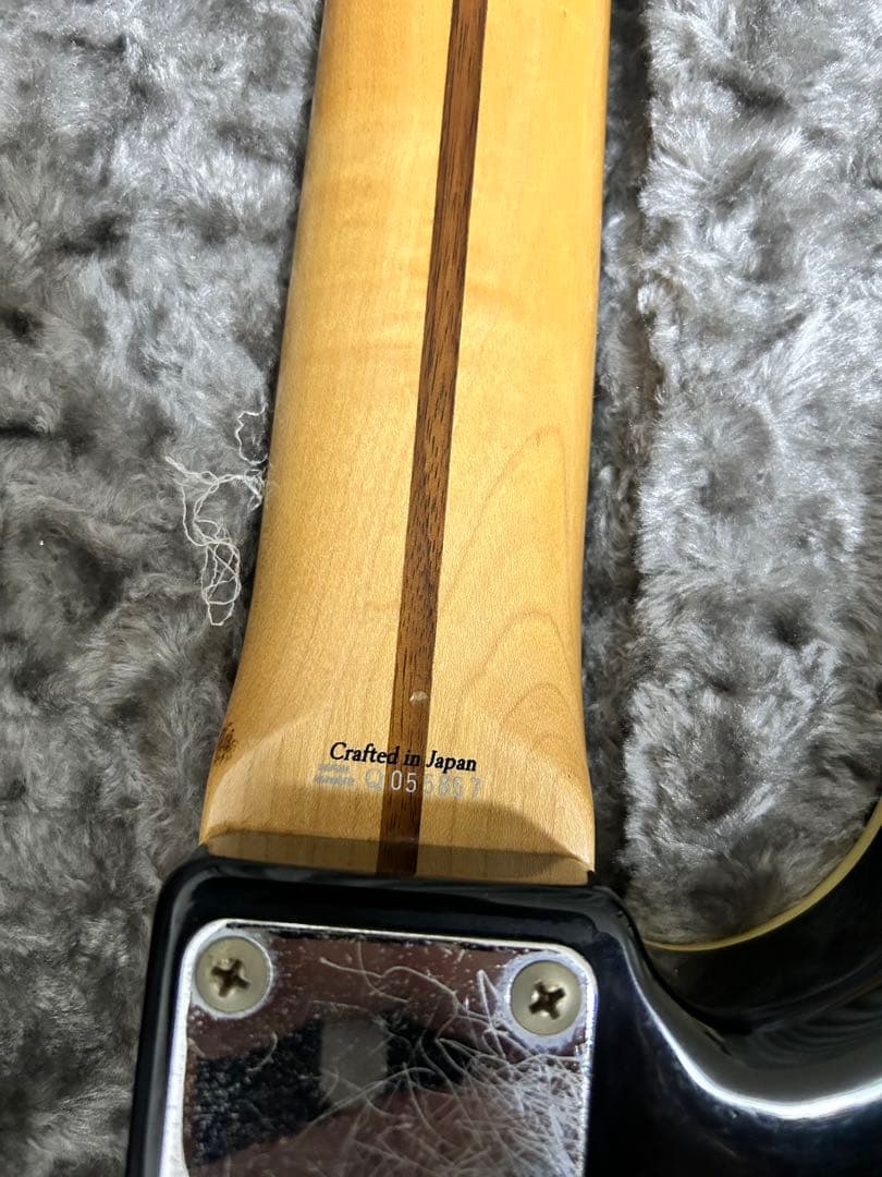 Fender Aerodyne Jazz Bass フェンダー　スクワイヤー