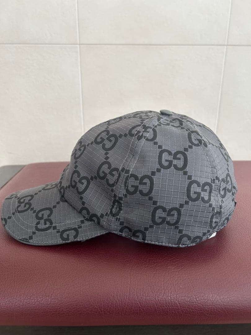 GUCCI GGロゴ グレー ベースボールキャップ XL