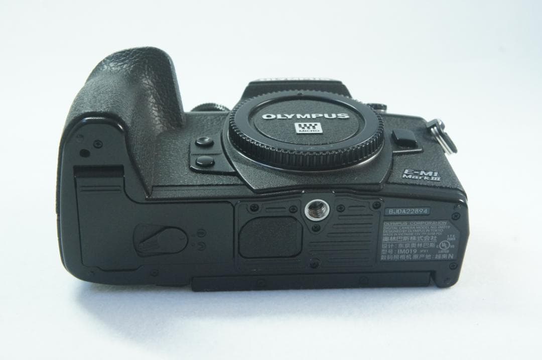 ☆☆美品　シャッター数少　OM-D E-M1 MkIII D-31☆☆