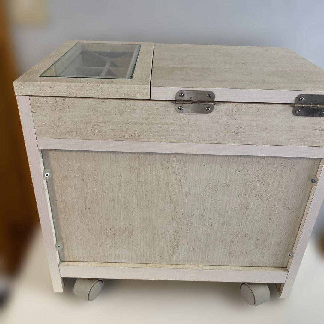 極めて美品　ニトリ　ドレッサーリズバレー