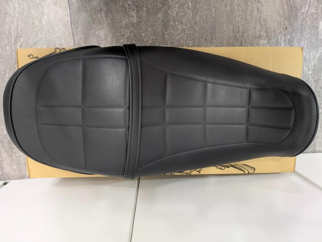 Z900RS用茗荷シート　ZⅡパターン・艶消しブラック
