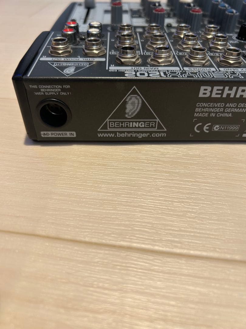 Rom 　　　 BEHRINGER アナログミキサー 8チャンネル