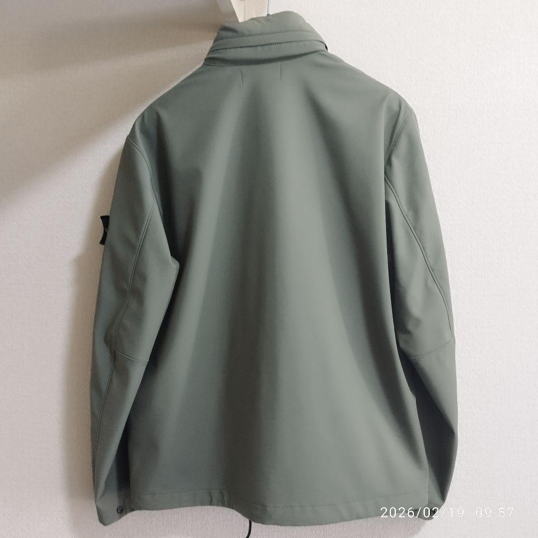STONE  LIGHT SOFT SHELL-R 試着のみ