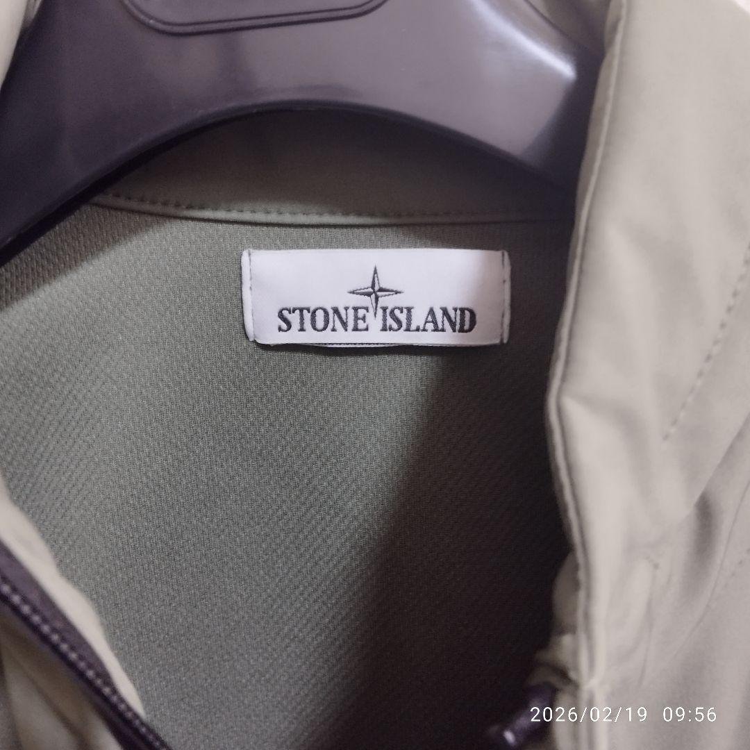STONE  LIGHT SOFT SHELL-R 試着のみ