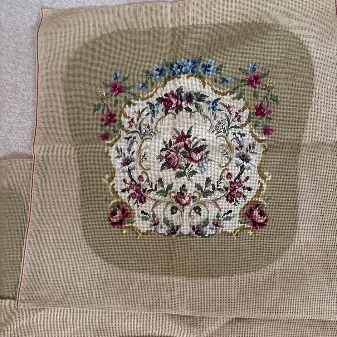 フランスアンティーク プチポワン刺繍 椅子の張替えモスグリーン　プレゼント付き