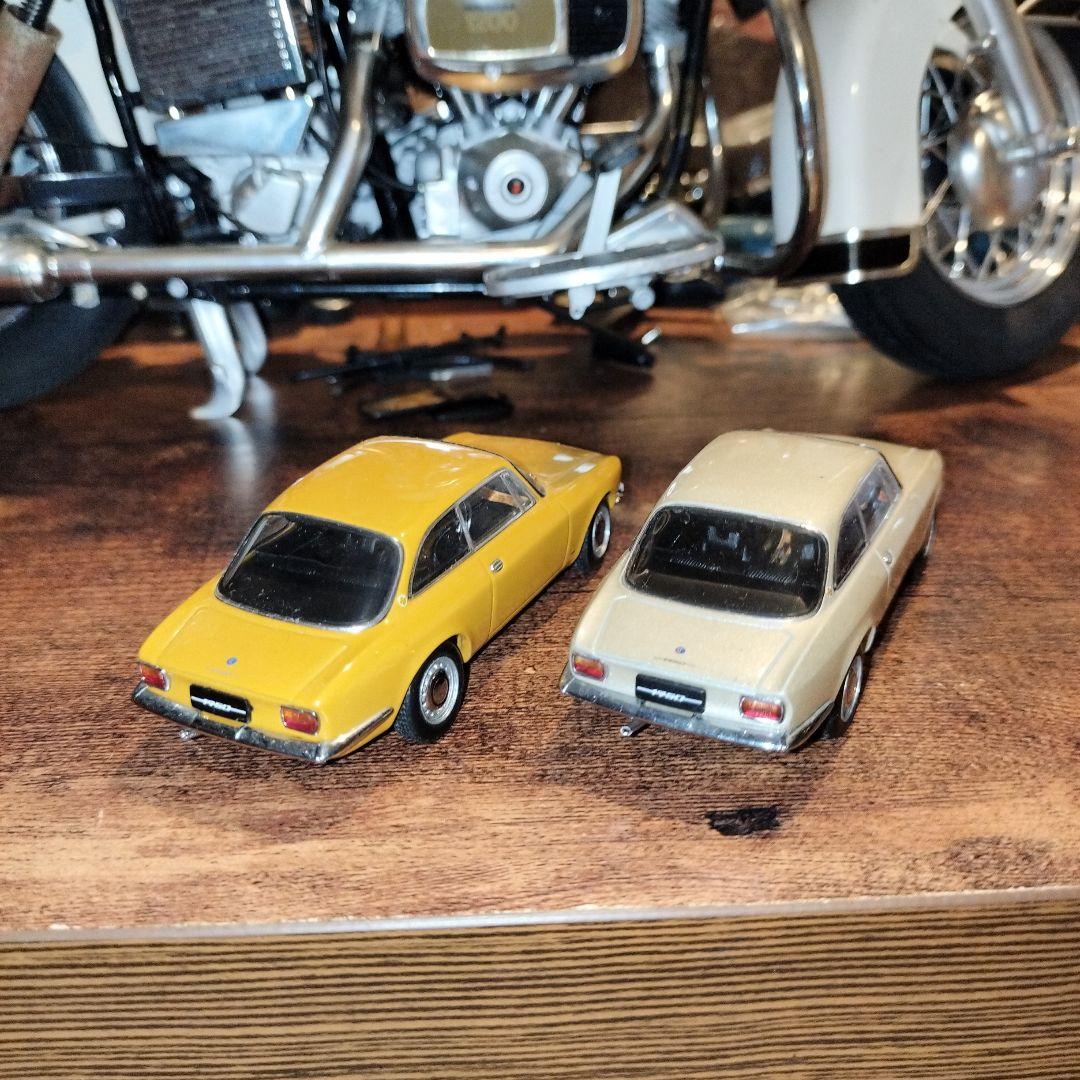 オートアート　1/43 アルファロメオ　1750 2台セット