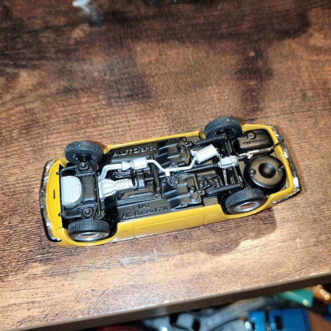 オートアート　1/43 アルファロメオ　1750 2台セット