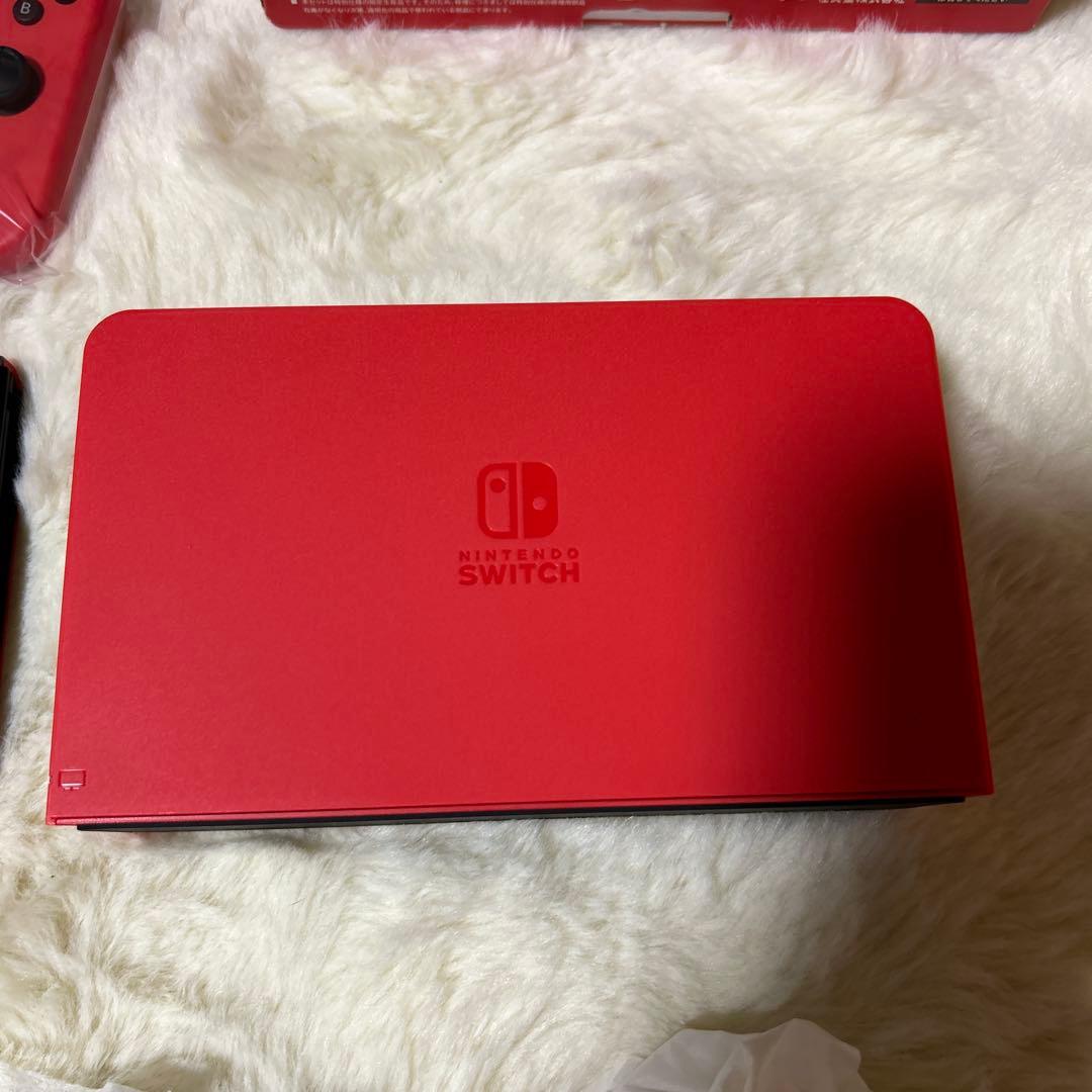 【美品】Nintendo Switch 有機ELモデル マリオレッド