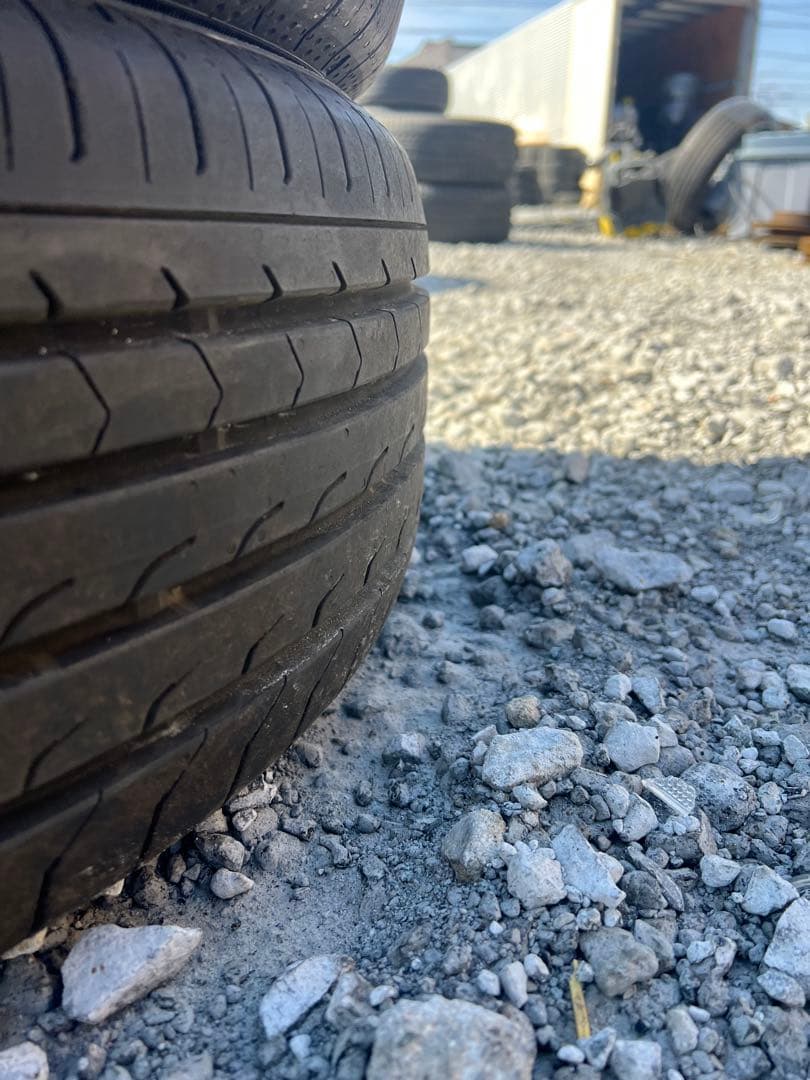 ヨコハマ　ブルーアース　rv03 225/60r17 25年製　イボ付き　9部山