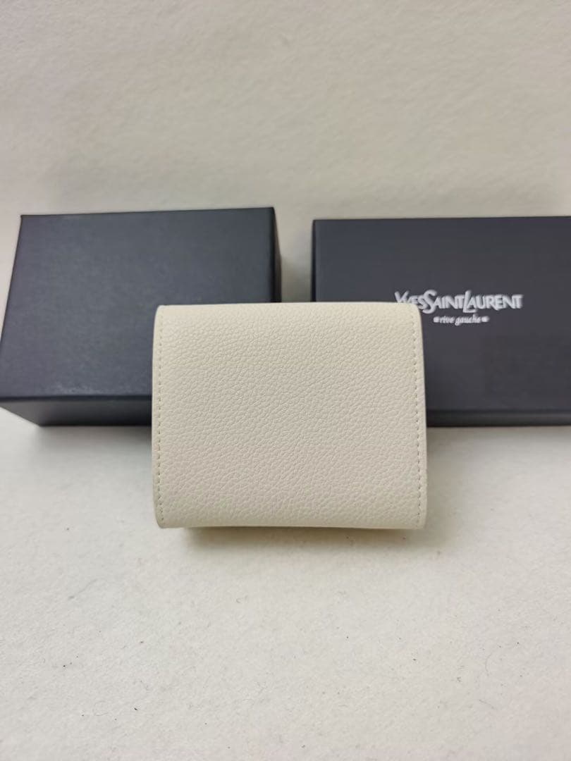 専用⚠️Yves Saint Laurent 三つ折り財布 ホワイト