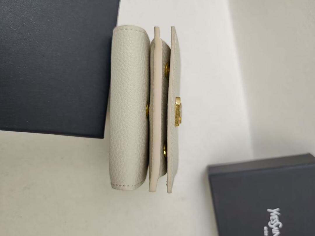 専用⚠️Yves Saint Laurent 三つ折り財布 ホワイト