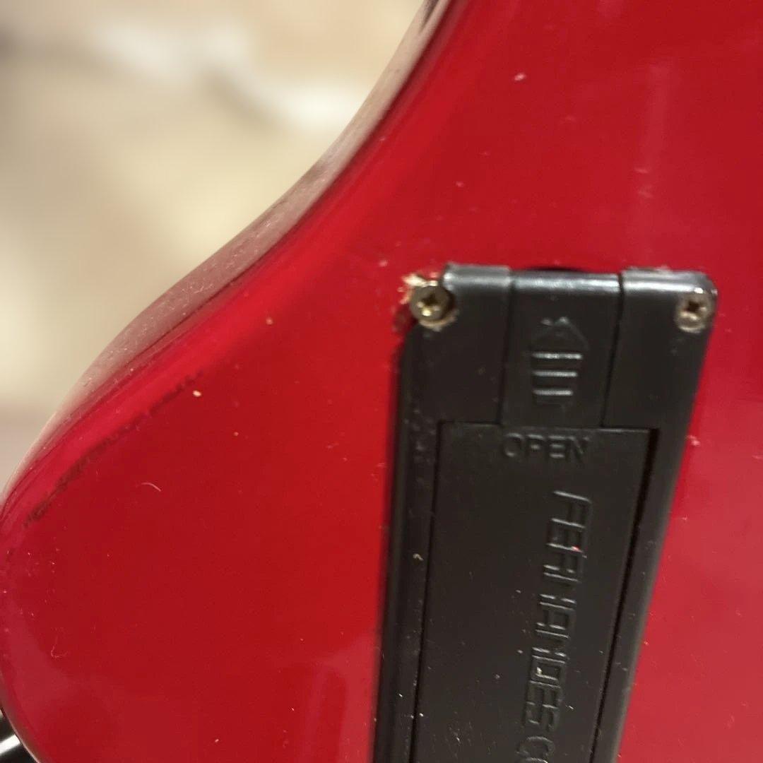 Fernandes zo-3レッドエレキギター
