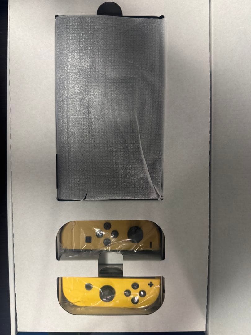 Nintendo Switch Pokémon Let's Go Pikachu
