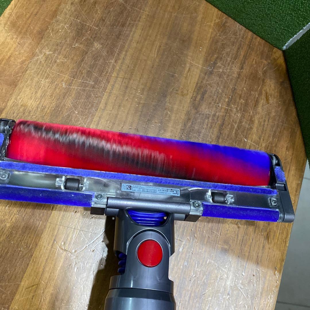 【美品】ダイソン dyson V8 slimソフトローラークリーナーヘッド