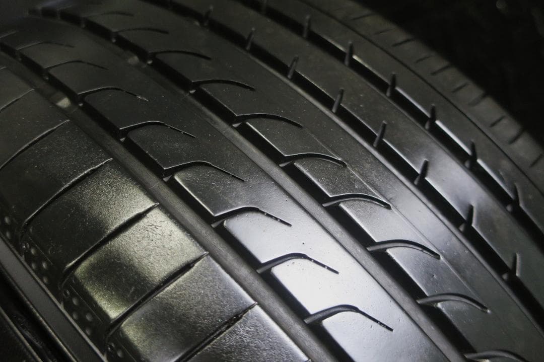 極上山 21~22年製 225/45R18 ヨコハマ ブルーアース RV-02