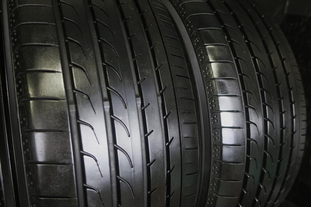 極上山 21~22年製 225/45R18 ヨコハマ ブルーアース RV-02
