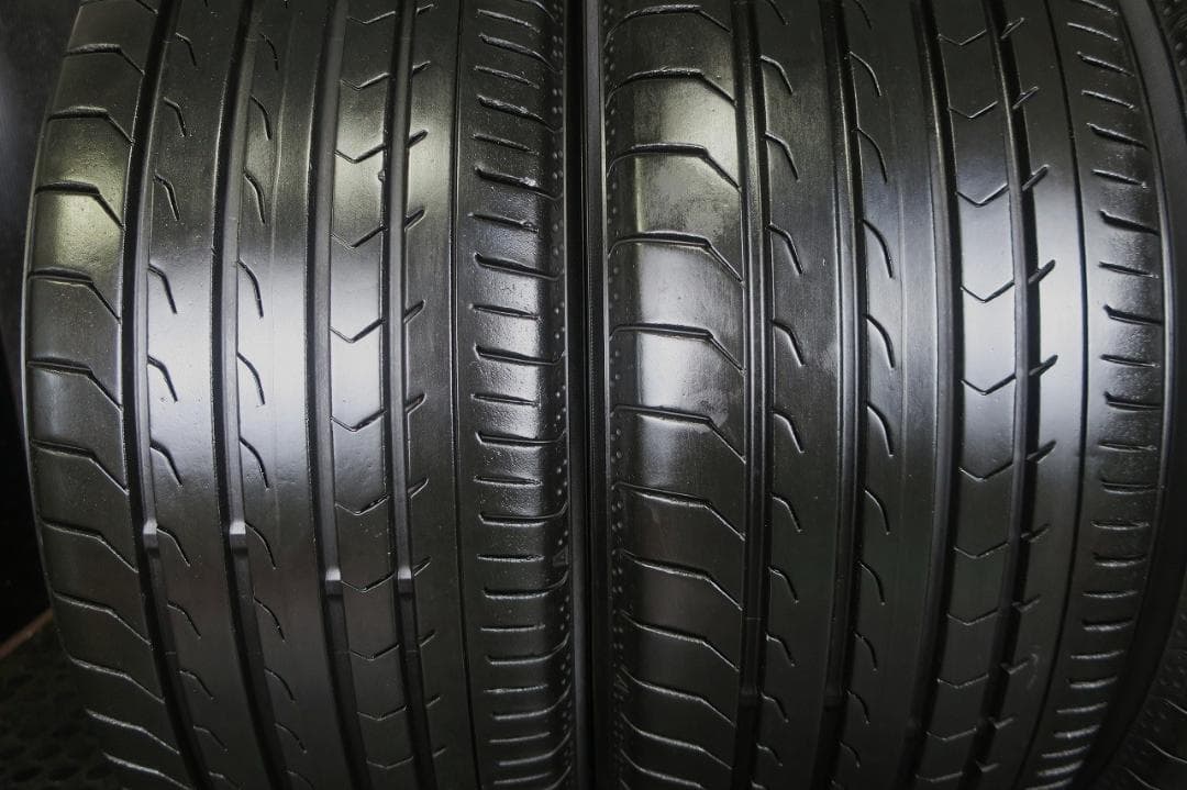 極上山 21~22年製 225/45R18 ヨコハマ ブルーアース RV-02