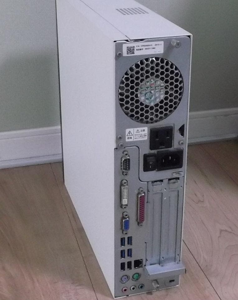 Fujitsu ESPRIMO D582/G デスクトップPC SSD240G
