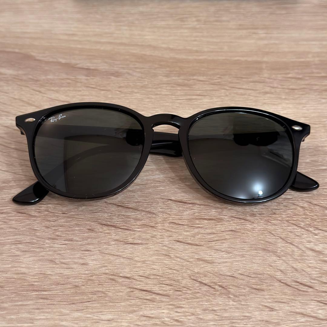 Ray-Ban RB4259F ブラック サングラス
