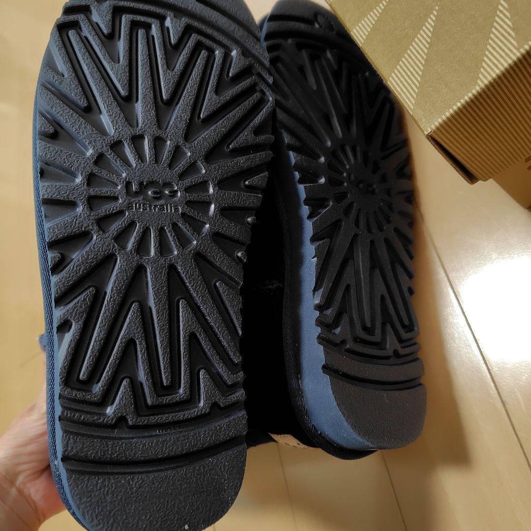 新品未使用 UGG アグ W CLASSIC SHORT ブーツ ネイビー 24