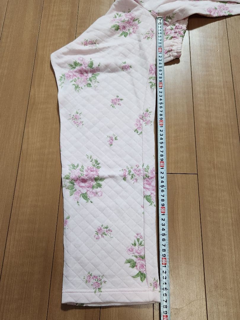 新品タグ付き　ナルエー　パジャマ　M〜L