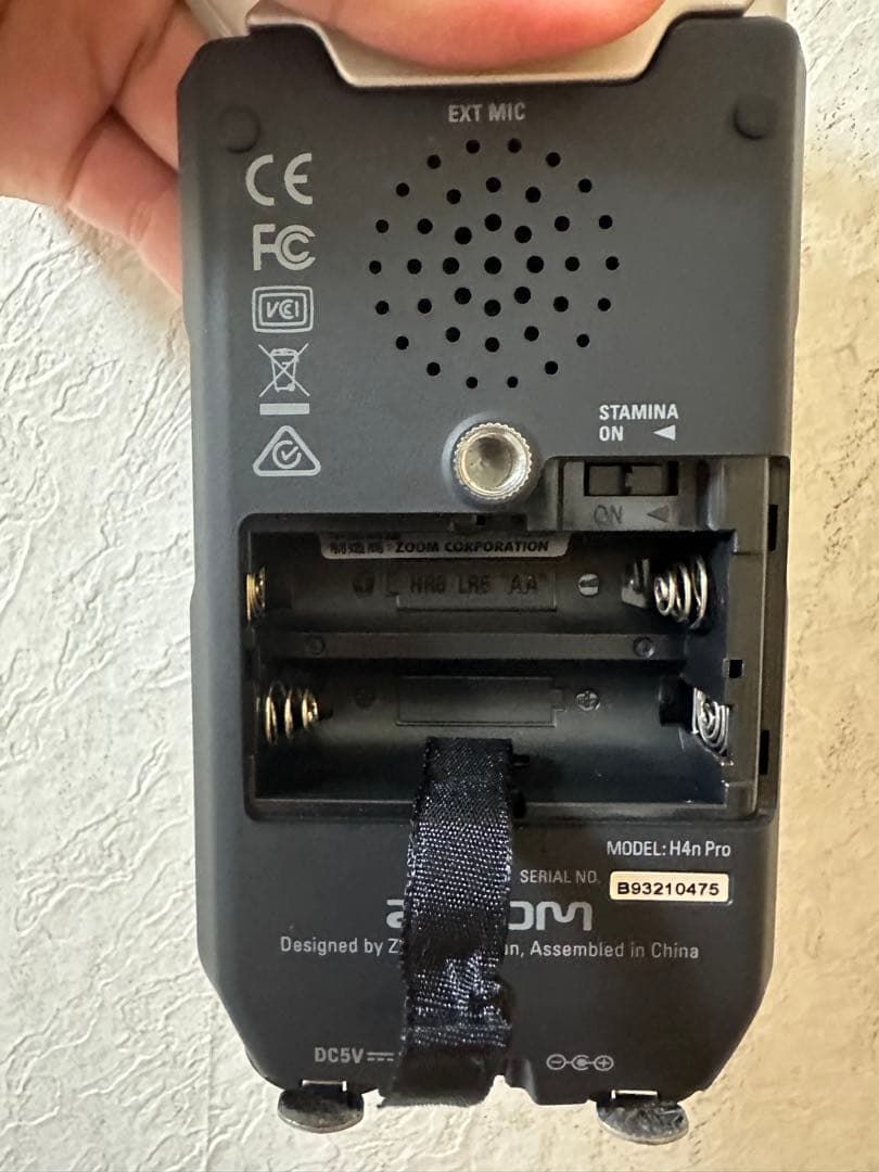 【SALE中！】Zoom H4n Pro ハンディレコーダー