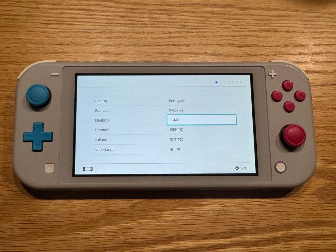 d*2様 Nintendo Switch Lite ポケモンデザイン　ジャンク